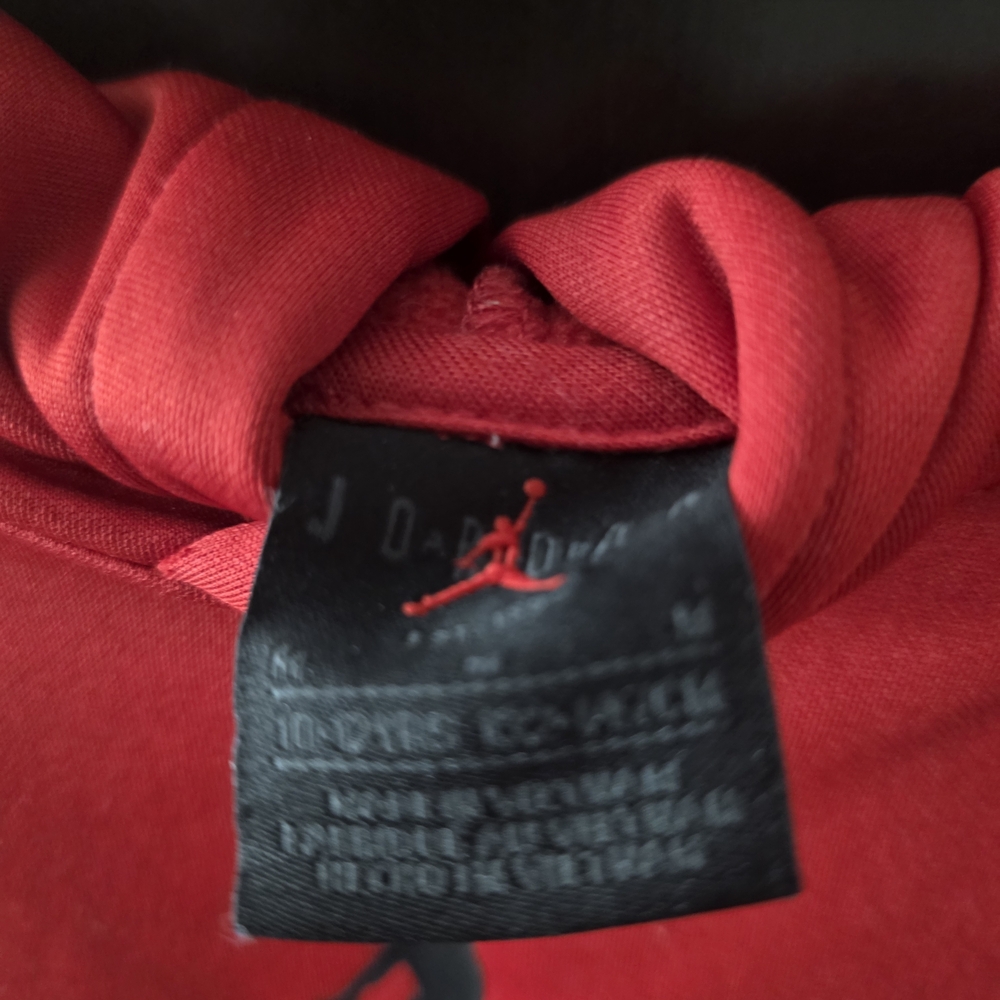 Jordan Youth Medium Red Dri-FIT Pullover Hoodie - Picture 2 of 5